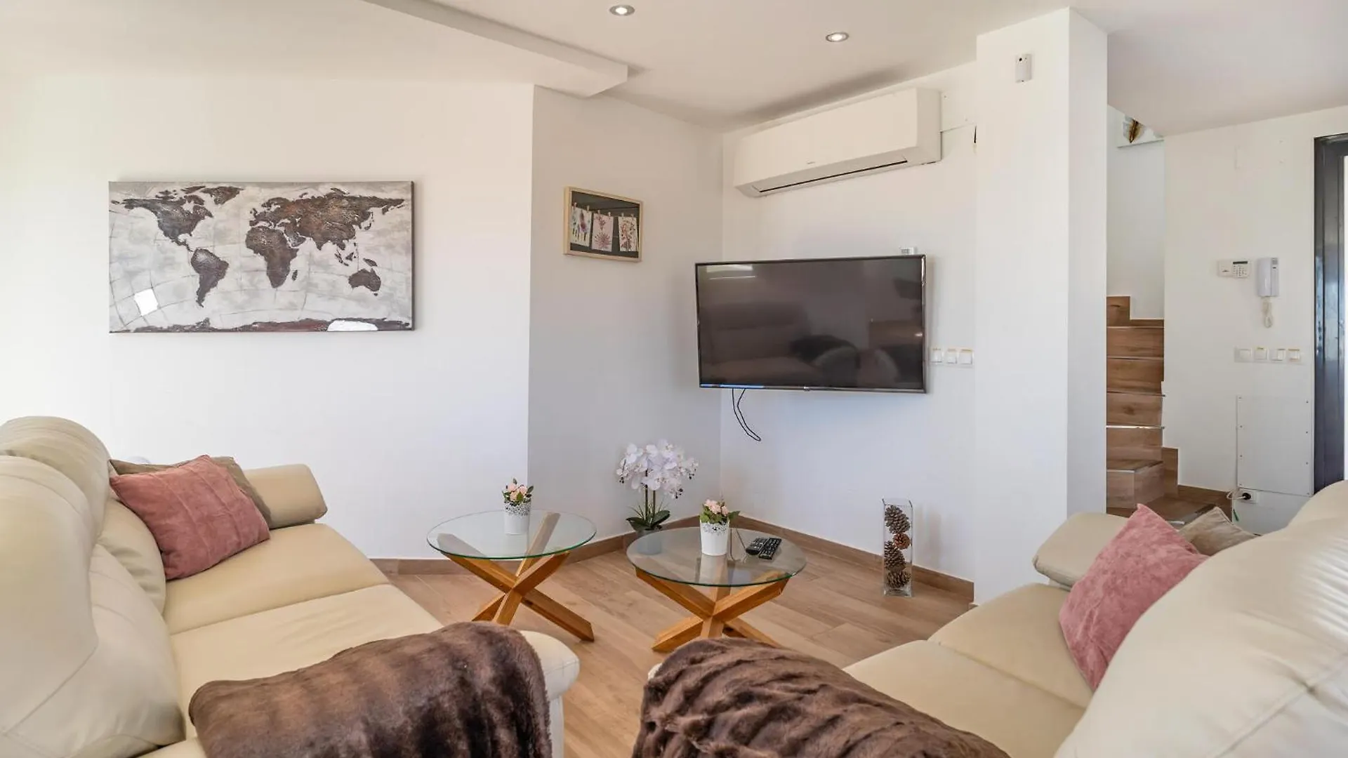Nice Home In Estepona Holiday home